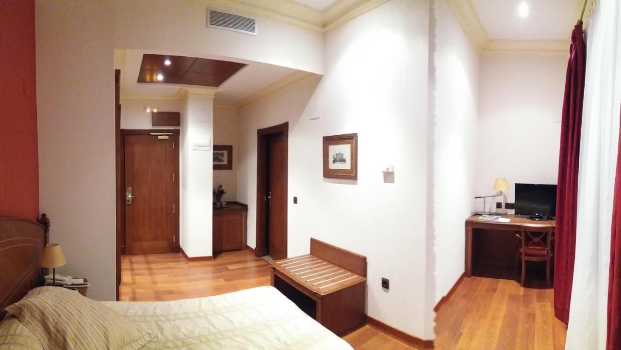 Hotel Palacio De La Magdalena Soto Del Barco Buitenkant foto